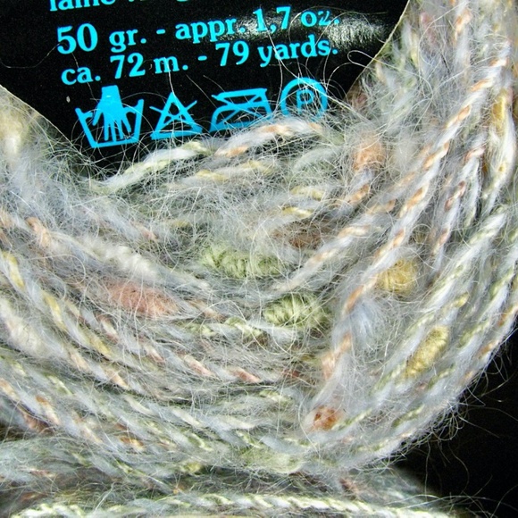 Neveda Musette Mohair Blend Yarn Wool Acrylic Pale Gray Multicolor Accents 50g x - Picture 3 of 6